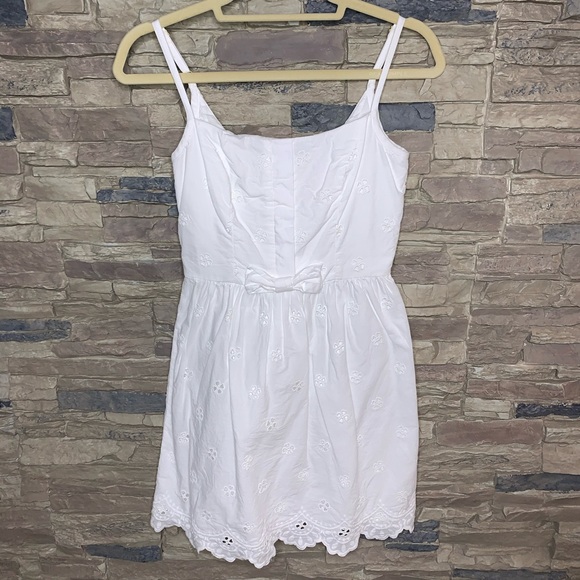 Lilly Pulitzer Dresses & Skirts - Lilly Pulitzer • white eyelet summer dress